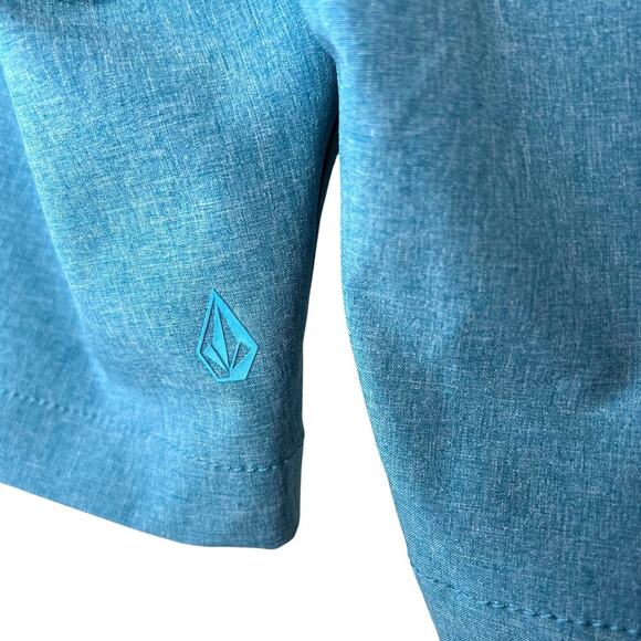 VOLCOM 9" Surf and Turf Hybrid Shorts 20" Outseam in Turquoise Men's 30 Waist - Picture 5 of 11